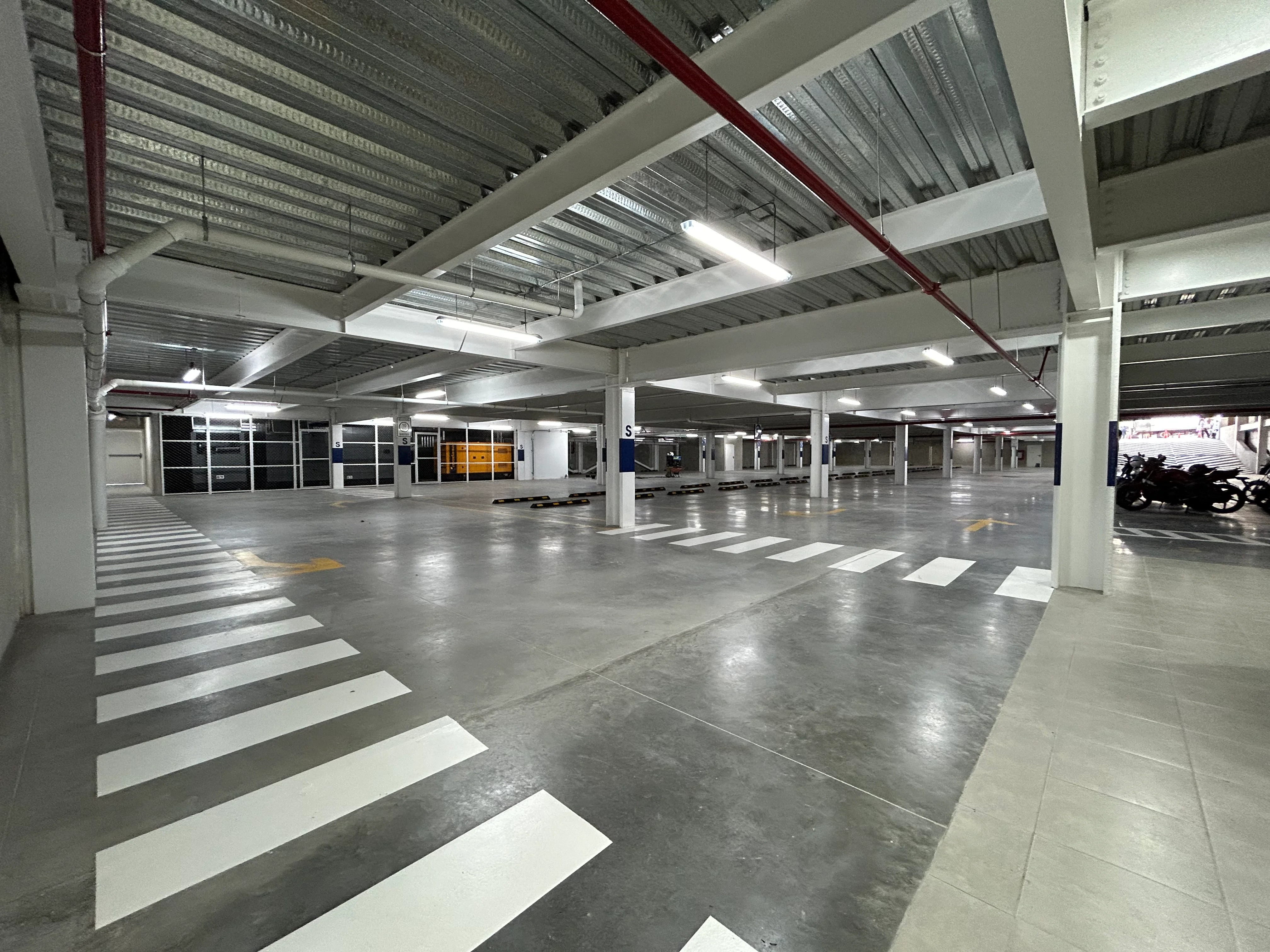 Centro Comercial Complejo Cerro Verde — foto 8